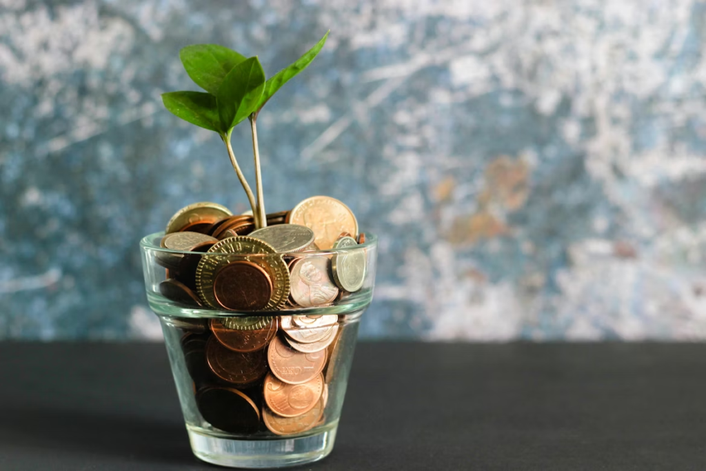 Comment épargner efficacement avec un salaire de fonctionnaire