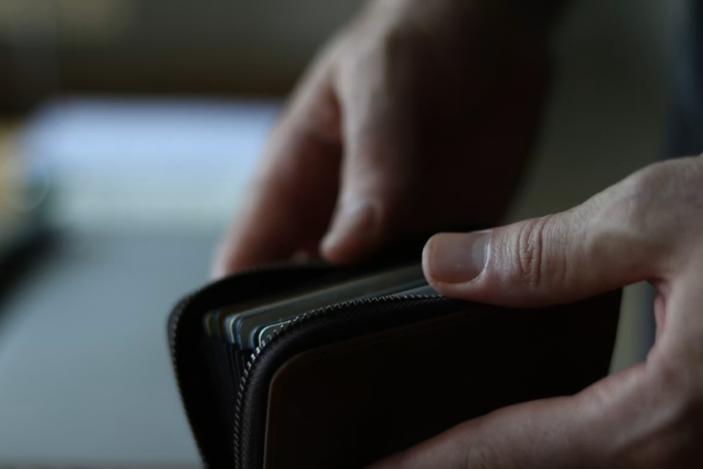 Premier salaire du fonctionnaire en Côte d'Ivoire : combien de temps d'attente et comment se calcule le rappel