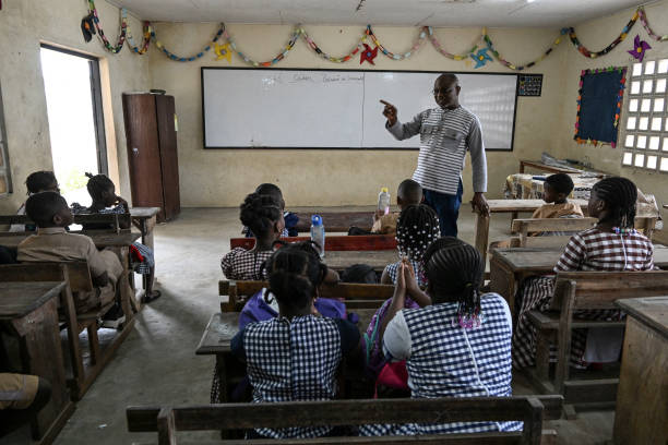 Salaire d’un instituteur en Côte d’Ivoire